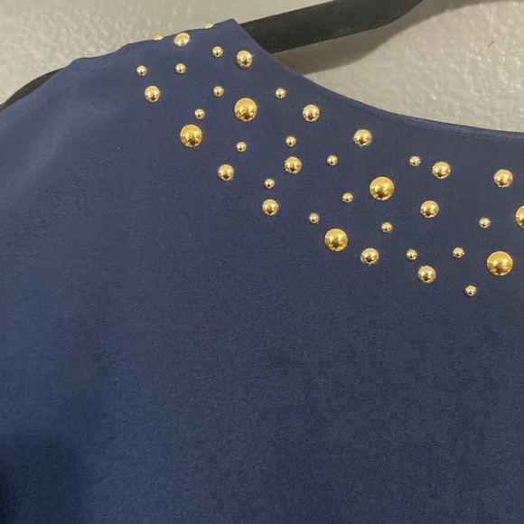 Lilly Pulitzer Gold Stud Navy Cold Shoulder Top - Picture 3 of 10